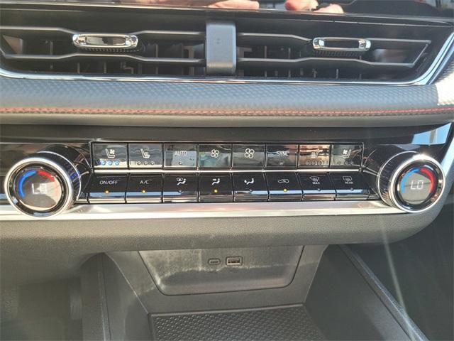 Photo of 2025 Mosaic Black Metallic Chevrolet Equinox