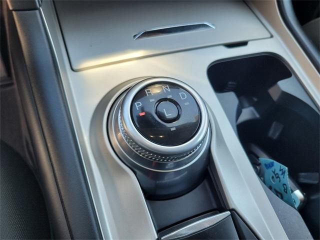 Photo of 2022 Star White Ford Explorer