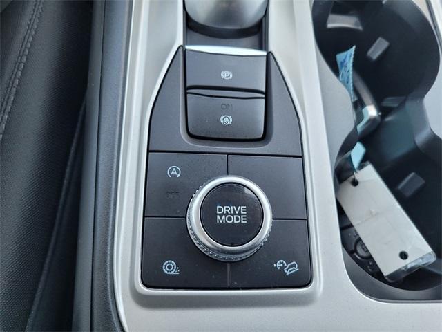 Photo of 2022 Star White Ford Explorer