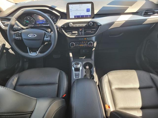 Photo of 2022 Carbonized Gray Metallic Ford Escape