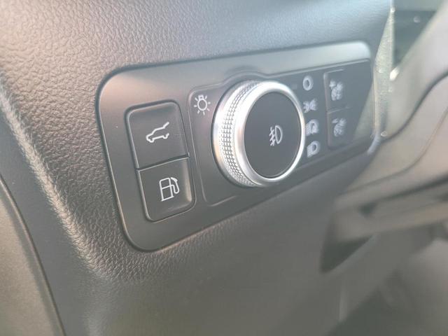 Photo of 2022 Carbonized Gray Metallic Ford Escape