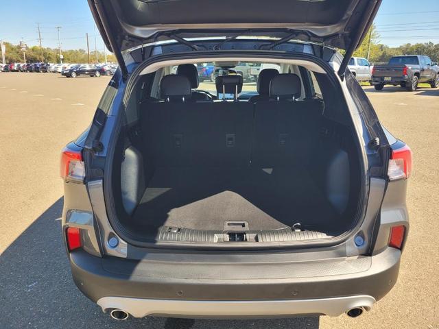 Photo of 2022 Carbonized Gray Metallic Ford Escape