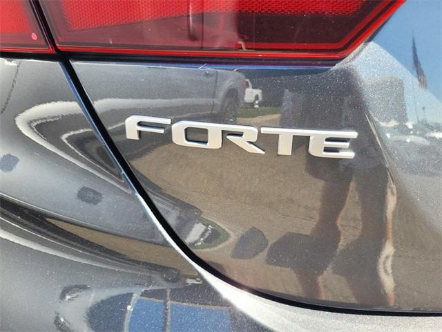 Photo of 2023 Gravity Gray Kia Forte