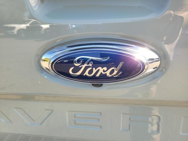 Photo of 2024 Cactus Green / Gray Ford Maverick