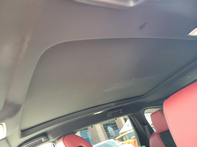 Photo of 2022 Blue Acura MDX