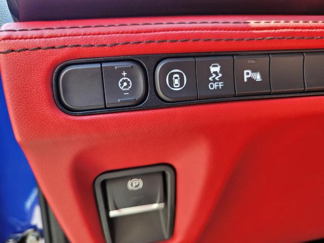 Photo of 2022 Blue Acura MDX