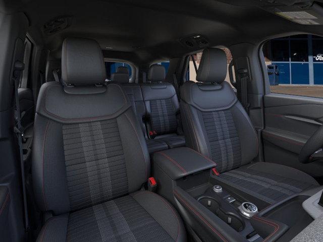 Photo of 2025 White Ford Explorer