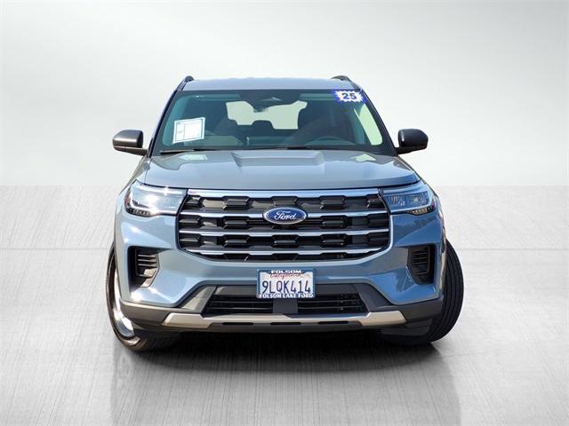 Photo of 2025 Vapor Blue Metallic Ford Explorer