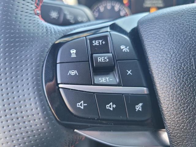 Photo of 2022 Iconic Silver Metallic Ford Explorer