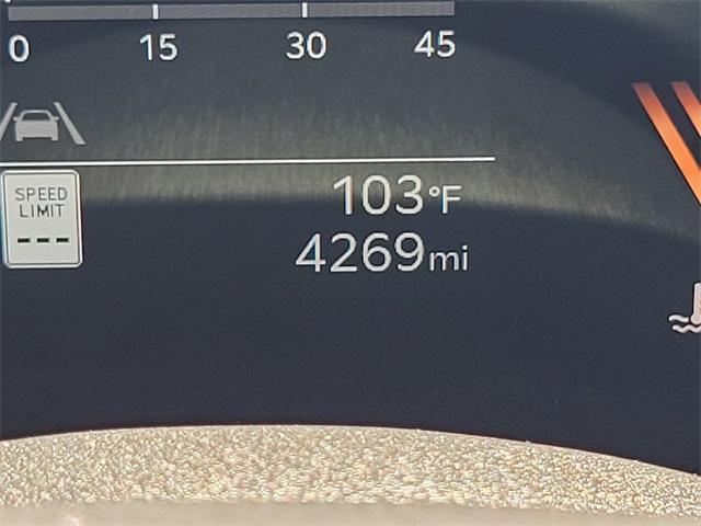 Photo of 2025 Snow White Pearl Kia K4