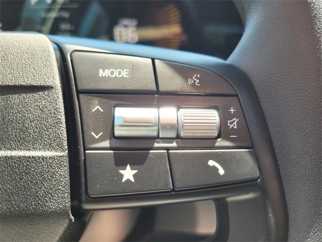 Photo of 2025 Snow White Pearl Kia K4