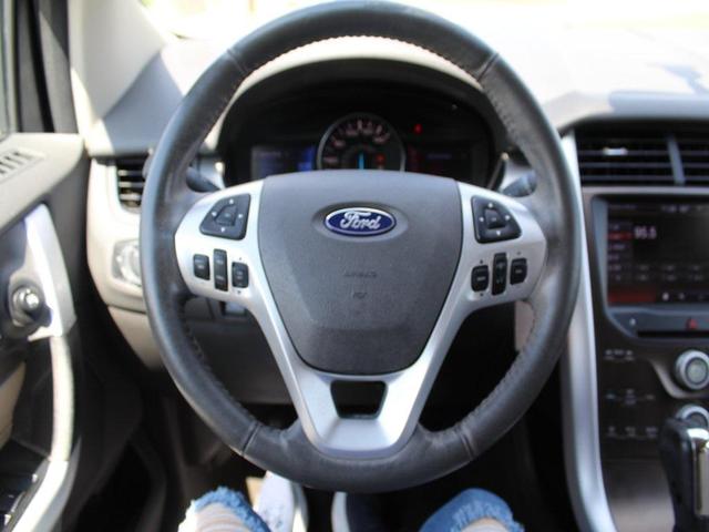 Photo of 2013 Ingot Silver Ford Edge