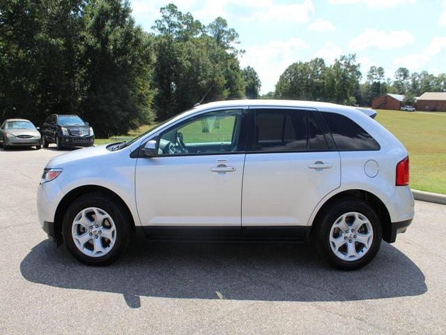 Photo of 2013 Ingot Silver Ford Edge