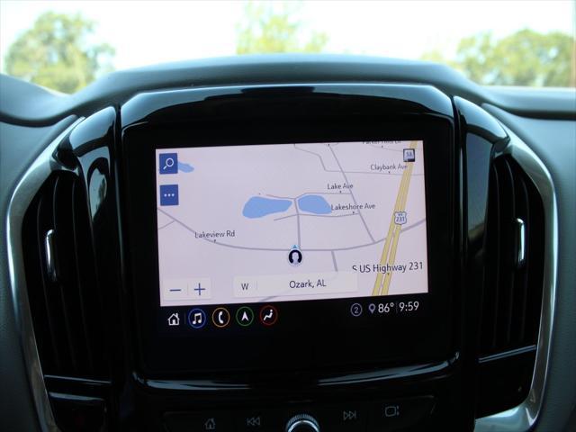 Photo of 2020 Silver Ice Metallic Chevrolet Traverse