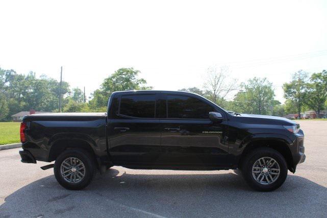 Photo of 2023 Black Chevrolet Colorado