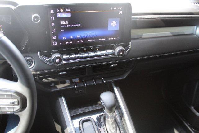 Photo of 2023 Black Chevrolet Colorado