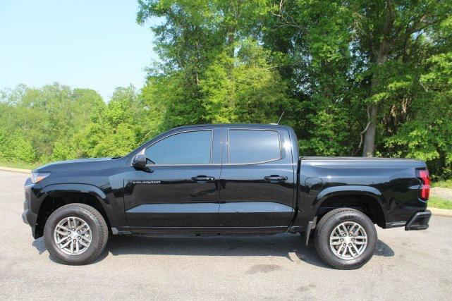 Photo of 2023 Black Chevrolet Colorado