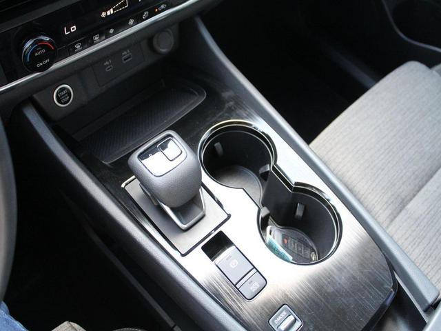 Photo of 2023 Super Black Nissan Rogue