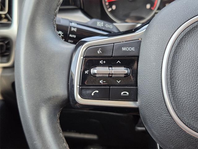 Photo of 2023 Glacial White Pearl Kia Sorento