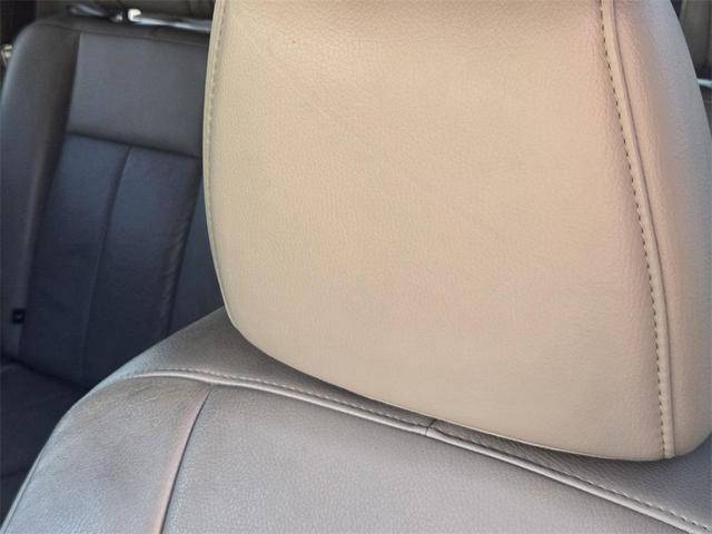 Photo of 2013 Oxford White Ford Expedition EL
