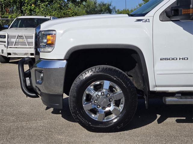 Photo of 2017 Summit White GMC Sierra 2500