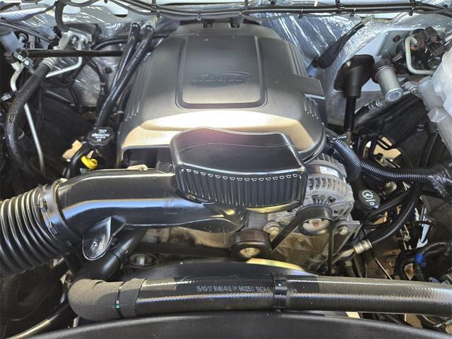 Photo of 2017 Summit White GMC Sierra 2500