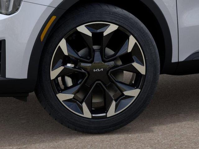 Photo of 2026 Glacial White Pearl Kia Sorento