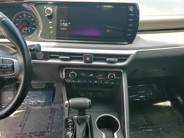 Photo of 2023 Ebony Black Kia K5