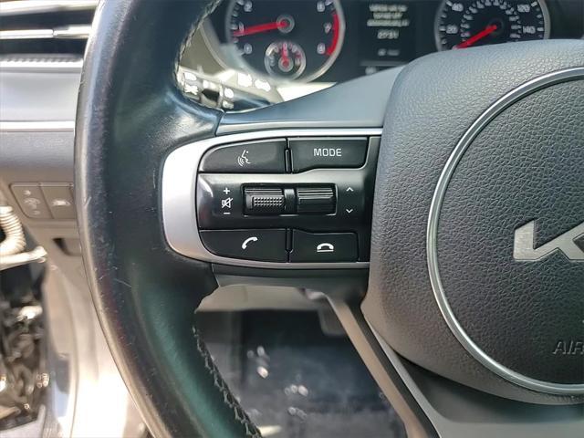Photo of 2023 Ebony Black Kia K5