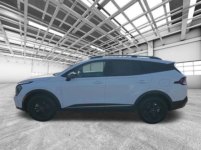 Photo of 2024 Glacial White Pearl Kia Sportage