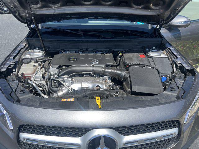 Photo of 2022 Mountain Grey Metallic Mercedes-Benz GLB 250