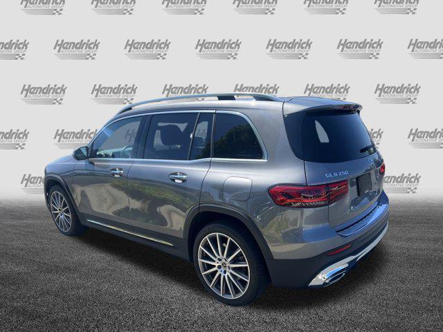 Photo of 2022 Mountain Grey Metallic Mercedes-Benz GLB 250