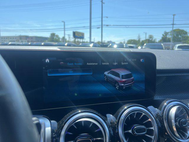 Photo of 2022 Mountain Grey Metallic Mercedes-Benz GLB 250