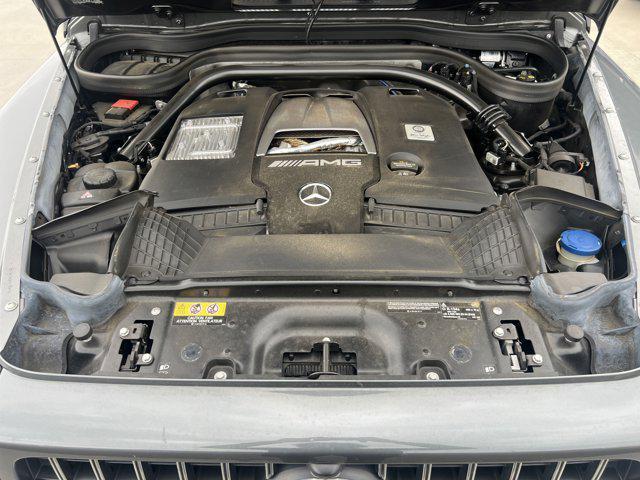 Photo of 2022 MANUFAKTUR Graphite Metallic Mercedes-Benz AMG G 63