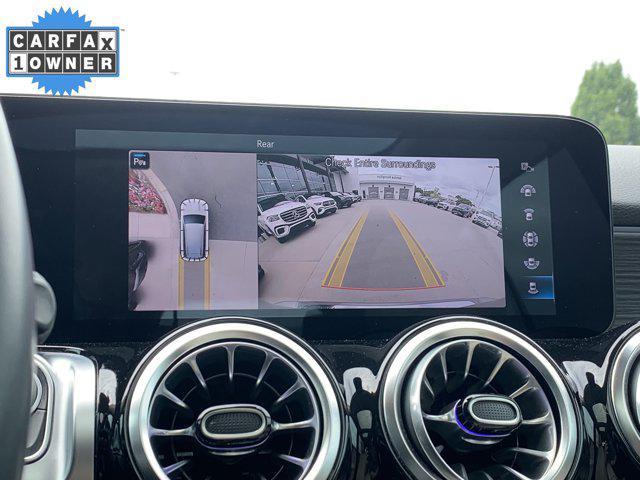 Photo of 2022 Mountain Grey Metallic Mercedes-Benz GLB 250