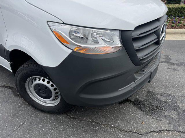 Photo of 2025 Arctic White Mercedes-Benz Sprinter 3500XD