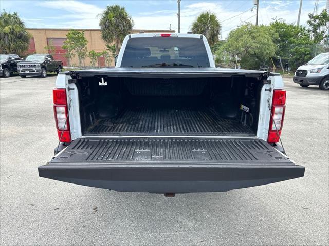 Photo of 2022 Oxford White Ford F-250