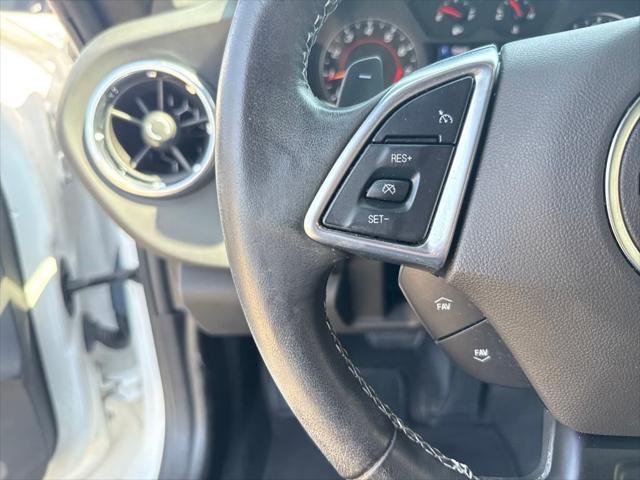 Photo of 2021 Summit White Chevrolet Camaro