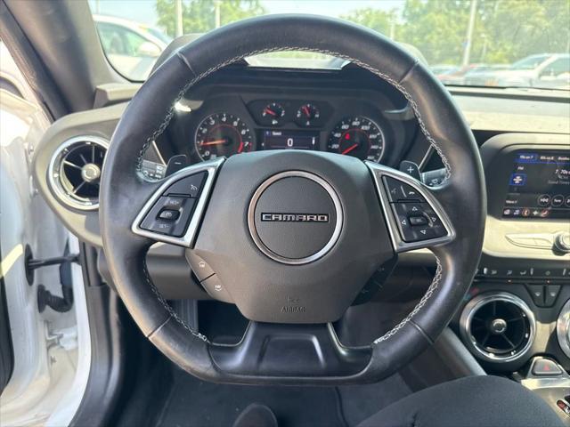 Photo of 2021 Summit White Chevrolet Camaro