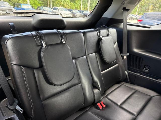 Photo of 2022 Iconic Silver Metallic Ford Explorer