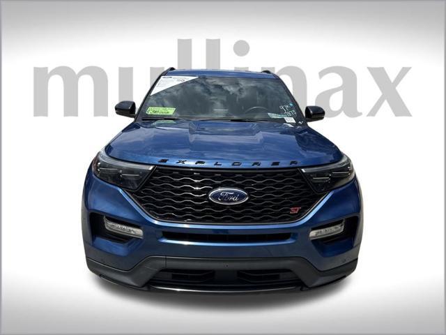 Photo of 2021 Blue Ford Explorer