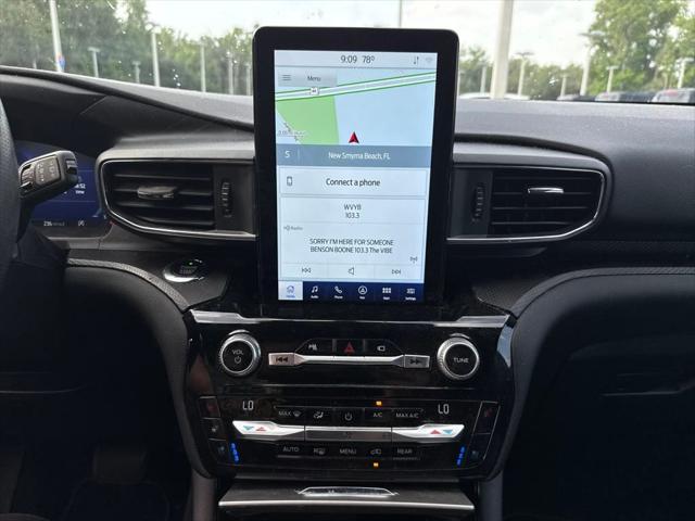 Photo of 2021 Blue Ford Explorer