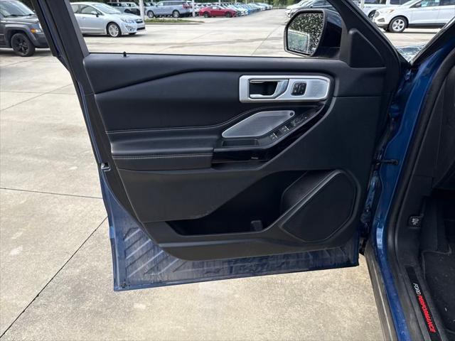 Photo of 2021 Blue Ford Explorer