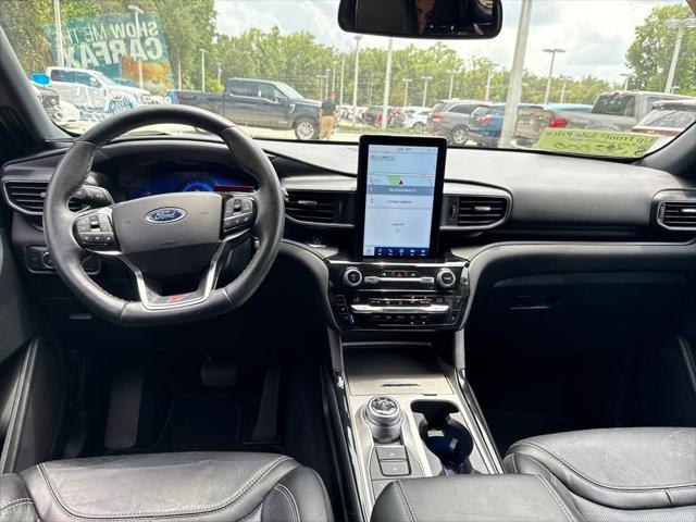 Photo of 2021 Blue Ford Explorer