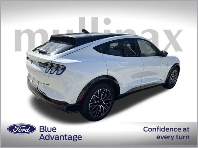 Photo of 2024 Star White Metallic Tri-Coat Ford Mustang Mach-E