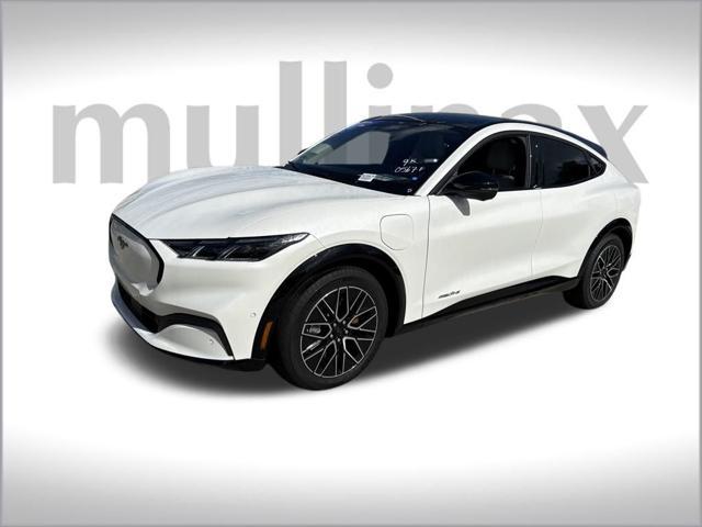 Photo of 2024 Star White Metallic Tri-Coat Ford Mustang Mach-E