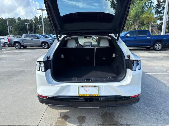 Photo of 2024 Star White Metallic Tri-Coat Ford Mustang Mach-E