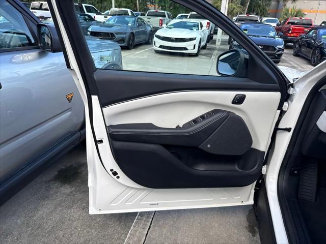 Photo of 2024 Star White Metallic Tri-Coat Ford Mustang Mach-E