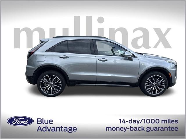 Photo of 2025 Argent Silver Metallic Cadillac XT4