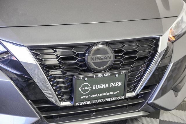 Photo of 2023 Gun Metallic Nissan Sentra